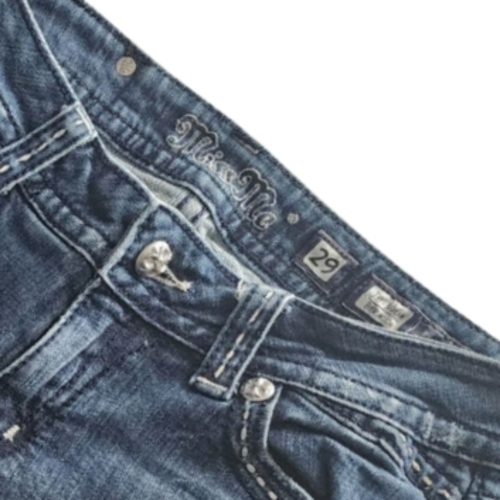 Miss Me Bermuda Shorts Size 29 - Picture 5 of 6